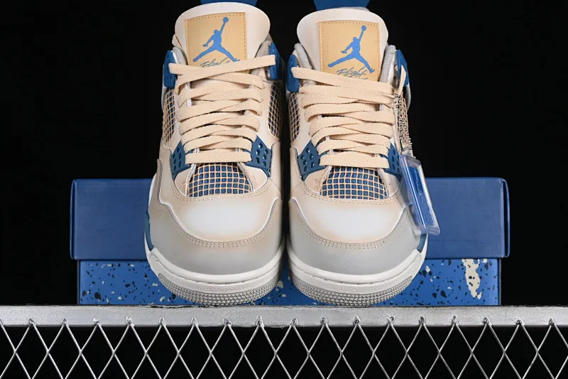 All categories Air Jordan Jordan series basketball shoes Air Jordan 4 Water Arrow x Jordan Air Jordan 4 Retro AJ4 Joe 4 Water Arrow joint model basketball shoes 308797-105